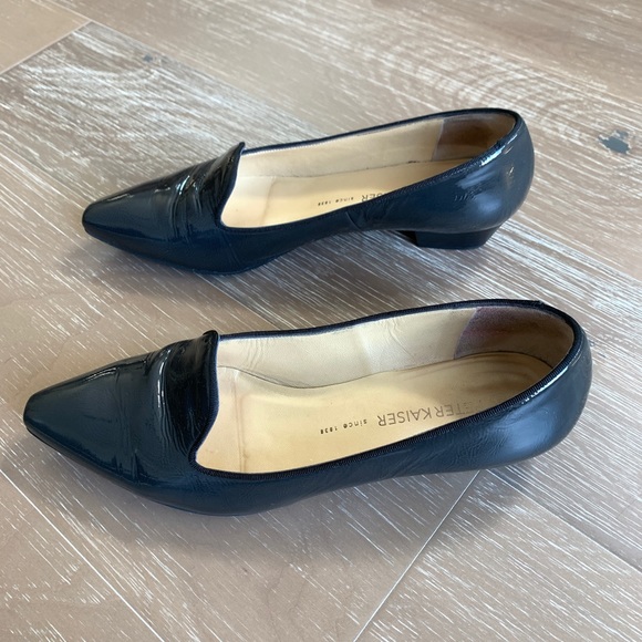 Peter Kaiser, low heel, us size 10 - Picture 4 of 7